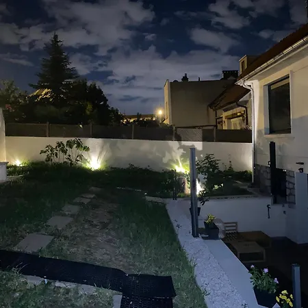 Eden In Entier Apartman *
